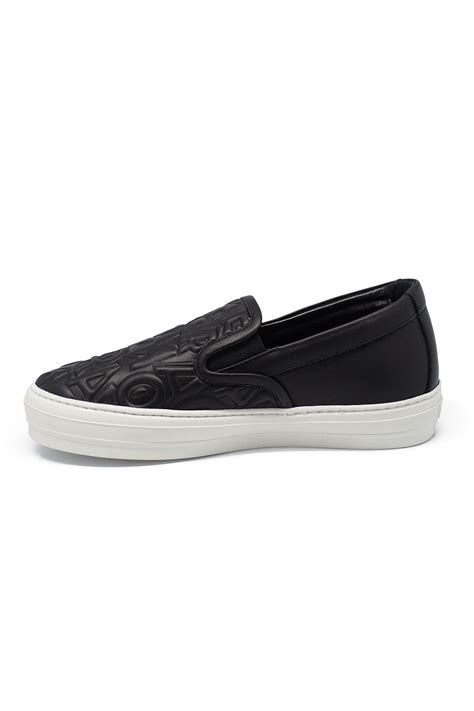 ferragamo slip on womens